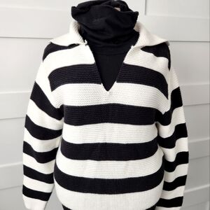 moon & madison Striped Black and White Sweater Size Small Coastal Eco Friendly